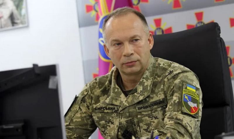 Комбригам наказали записати відео на підтримку Сирського — Стерненко Комбригам наказали записати відео на підтримку Сирського — Стерненко